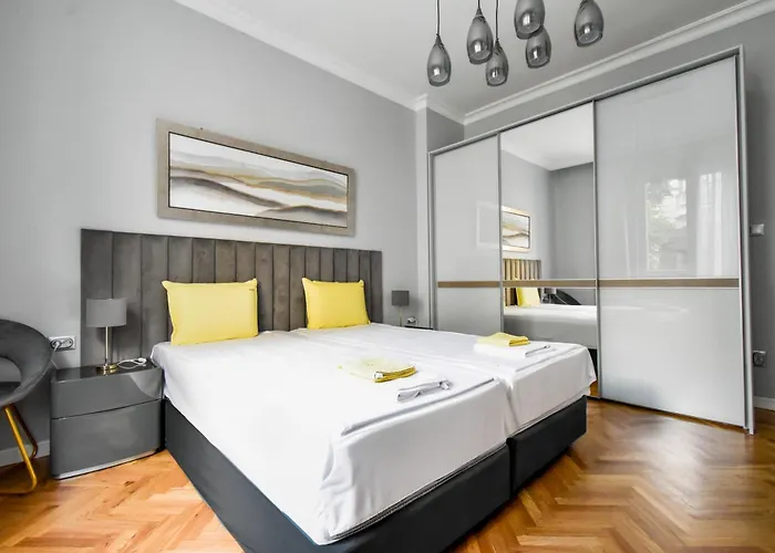 Designer 2bd Near Alexander Nevski Cathedral By Flat Mаnager アパート ソフィア