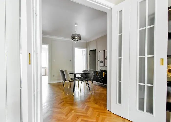 Designer 2bd Near Alexander Nevski Cathedral By Flat Mаnager Lejlighed